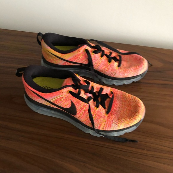 nike air max flyknit orange